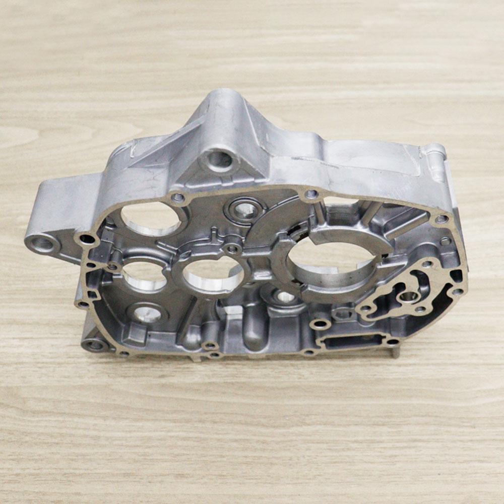 แคร้งเครื่องซ้าย+ขวา เวฟ110i ดรีม110i ซุปเปร์คัพ czi ปี2008-2020 1คู่ รหัสKWW  สตาร์ทมือ